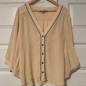 Beyond vintage cream trimmed blouse M